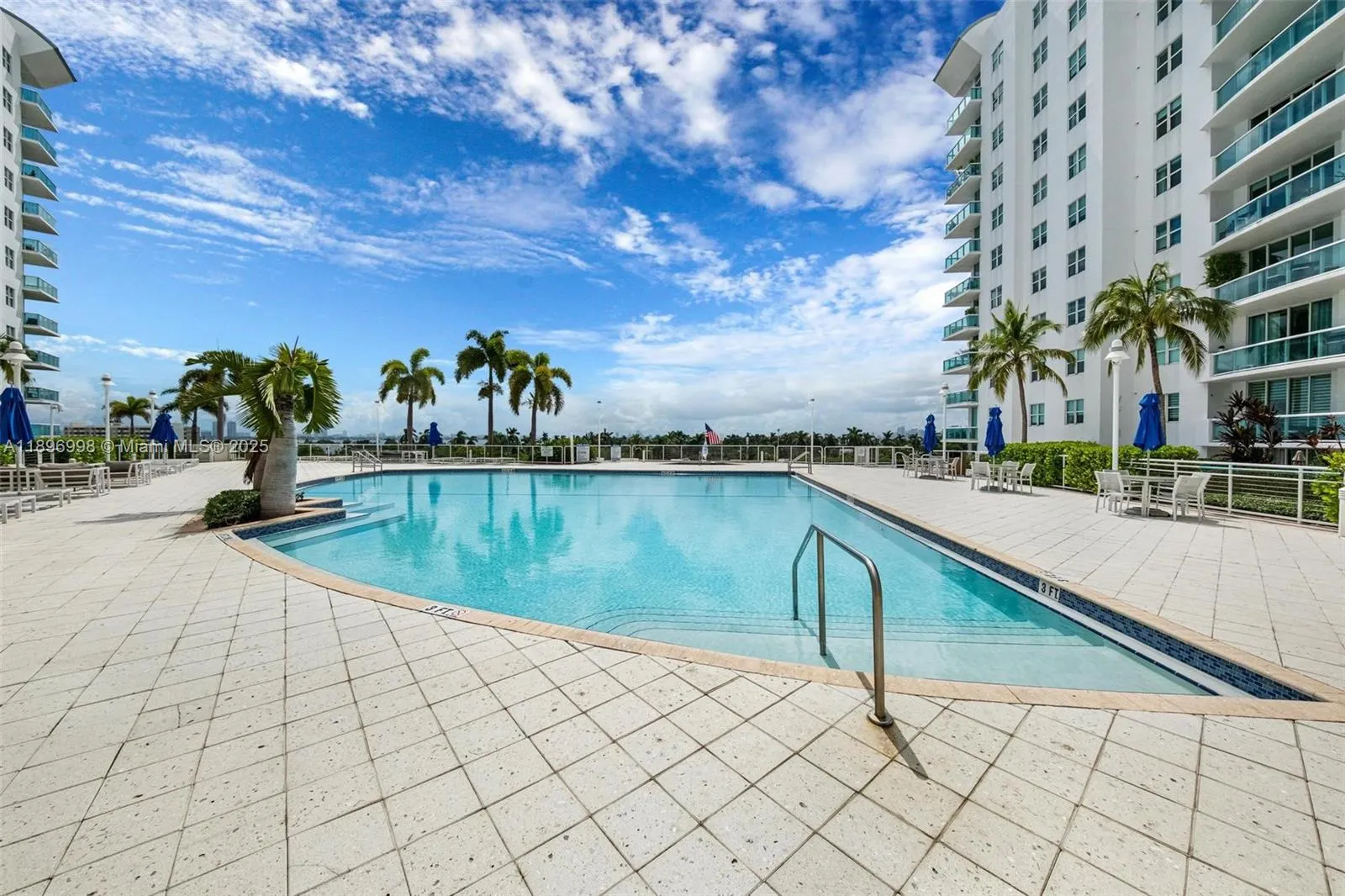 7918 Harbor Island Dr, #207