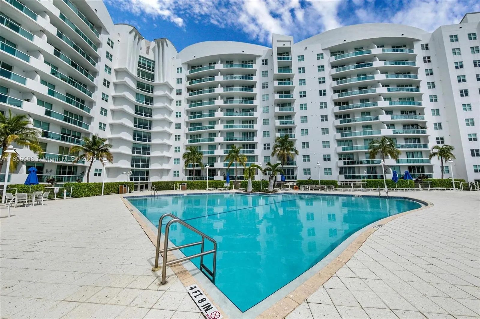 7918 Harbor Island Dr, #207