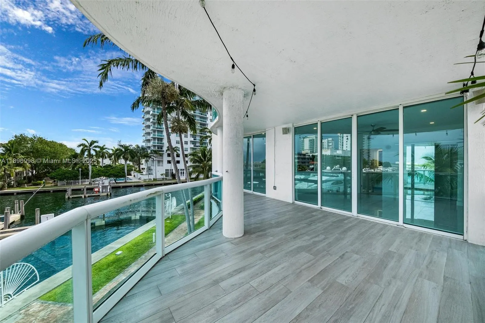 7918 Harbor Island Dr, #207