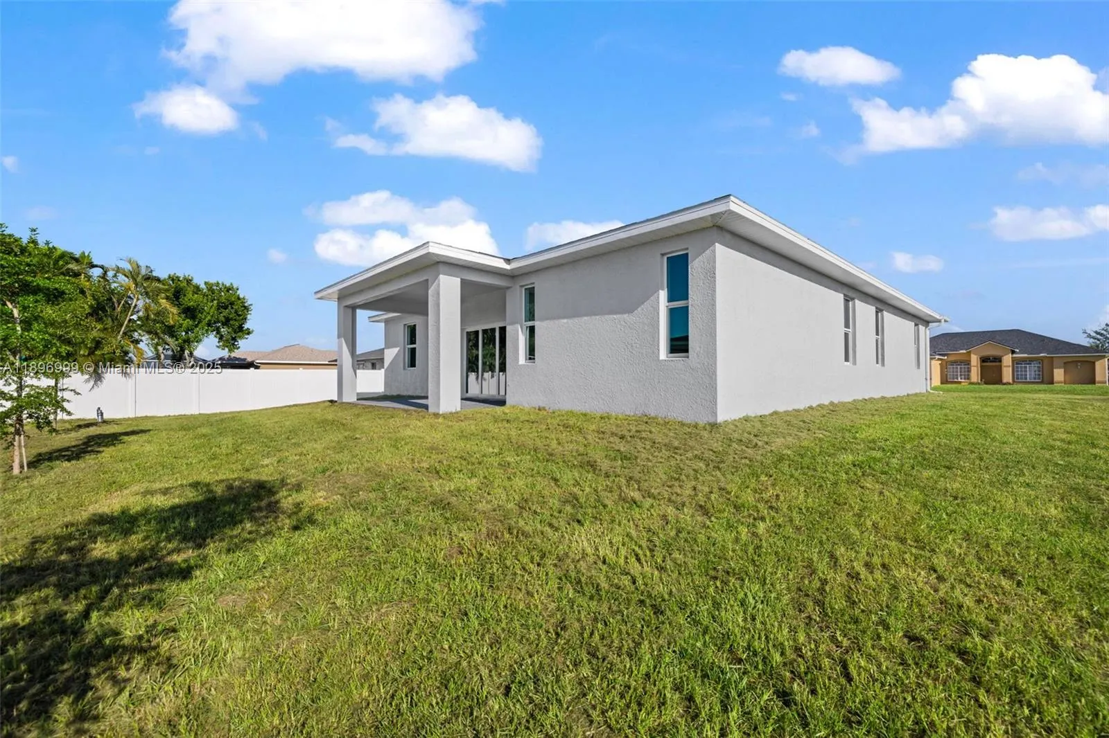 2518 NW 10TH TER