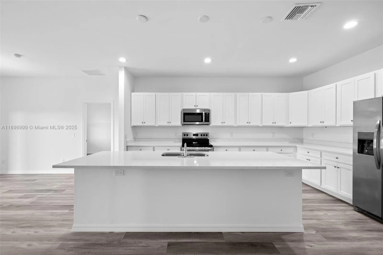 2518 NW 10TH TER