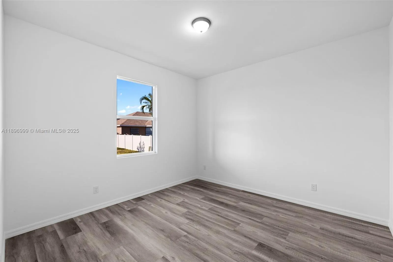 2518 NW 10TH TER