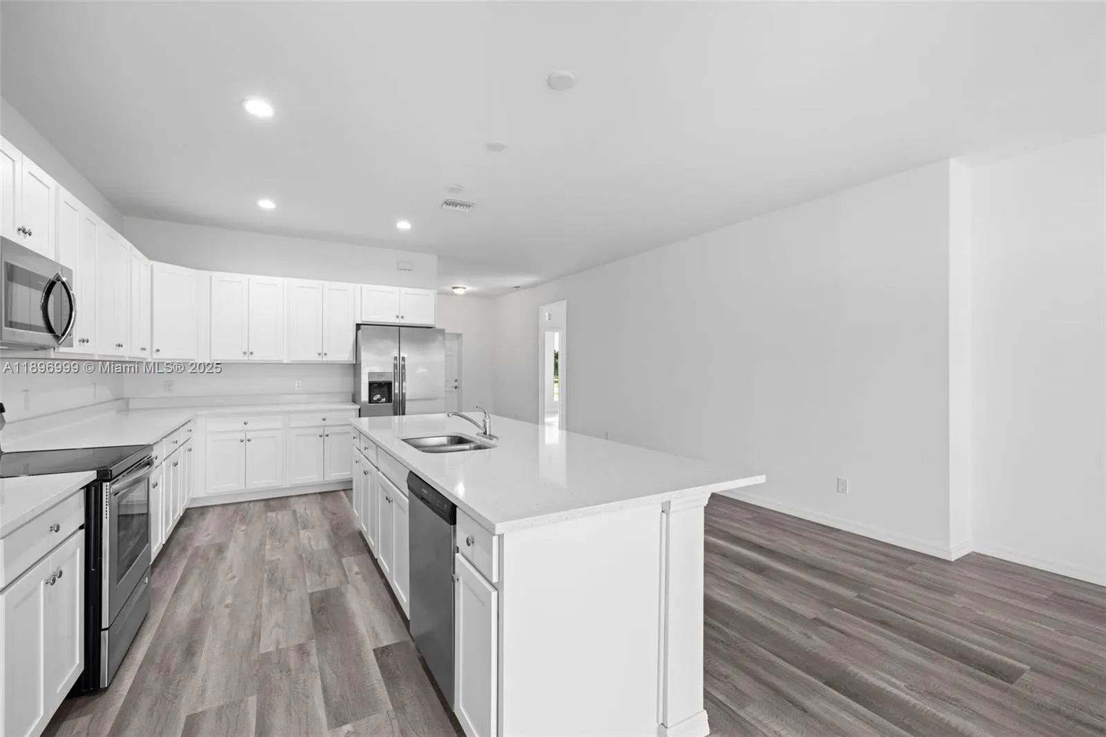 2518 NW 10TH TER
