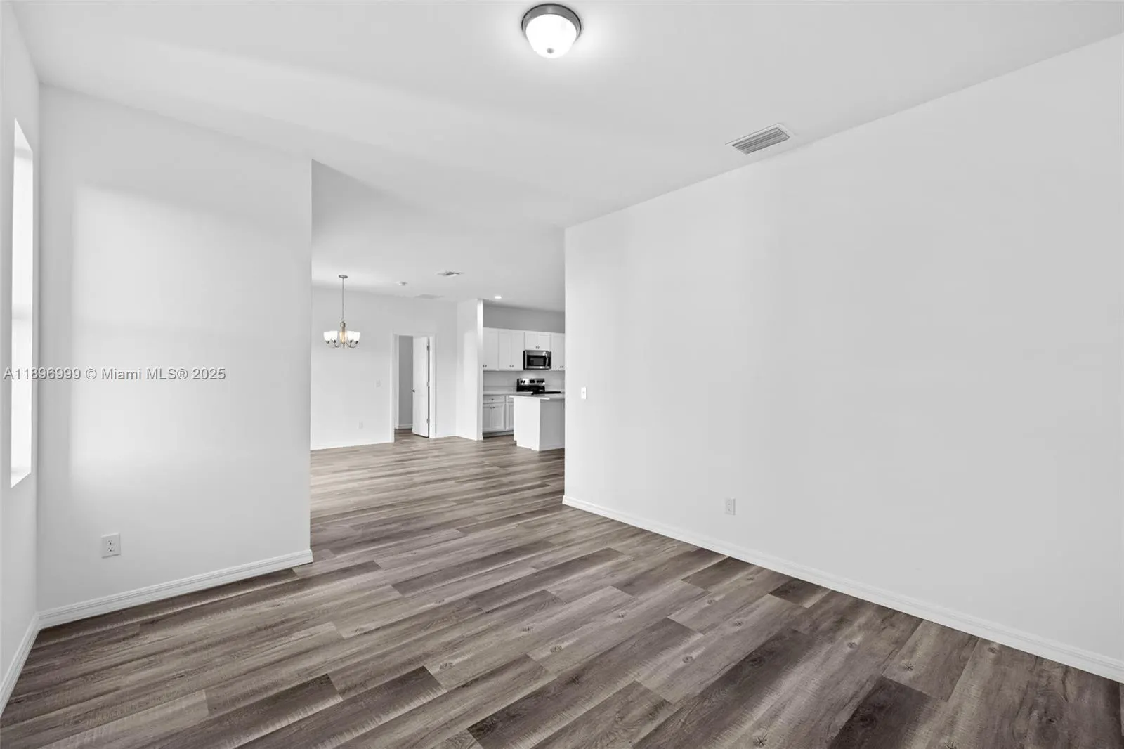 2518 NW 10TH TER