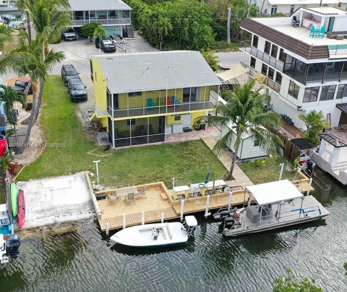 164 Venetian Dr