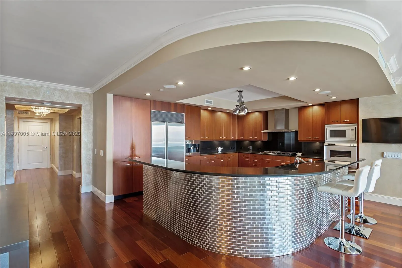 6000 Island Blvd, #2507
