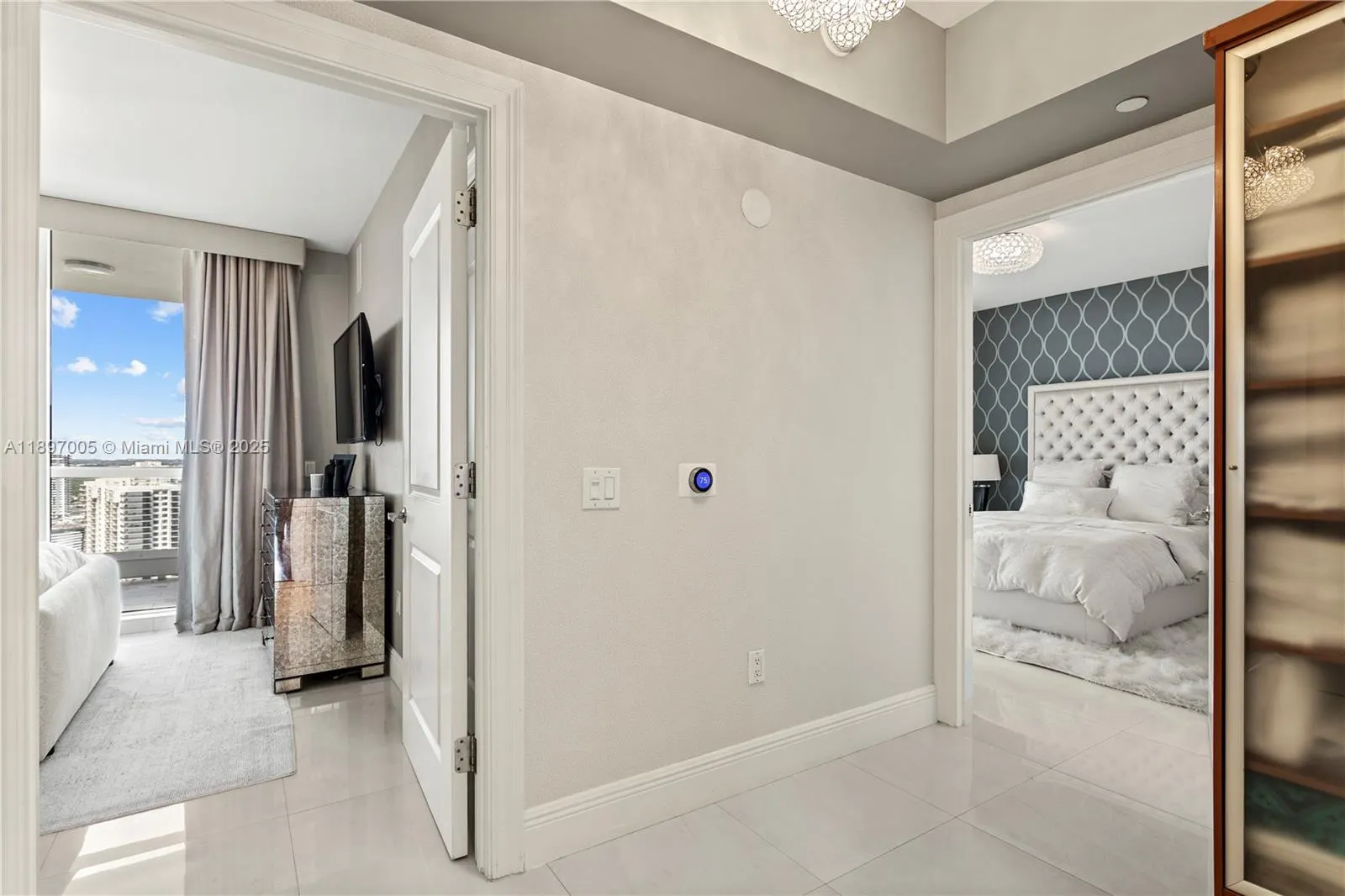 6000 Island Blvd, #2507
