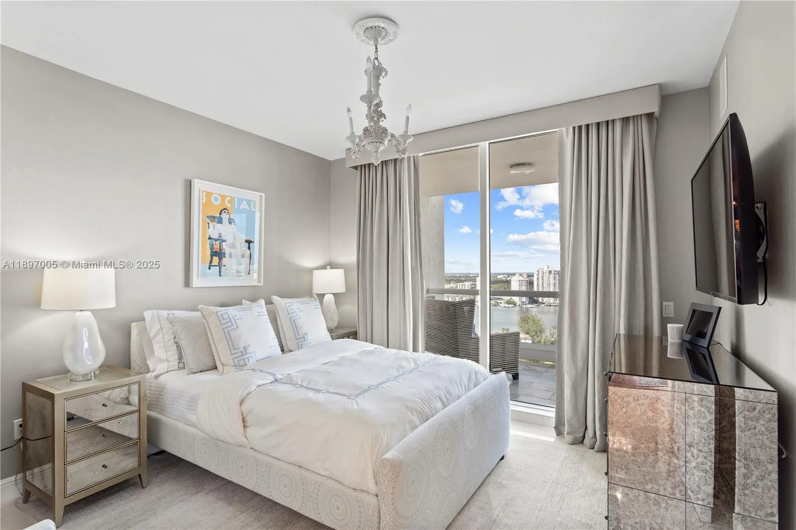 6000 Island Blvd, #2507
