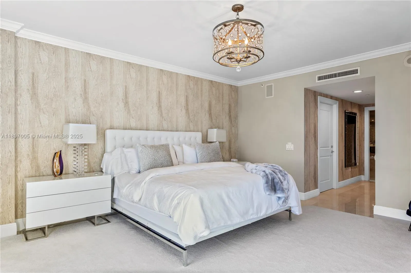 6000 Island Blvd, #2507