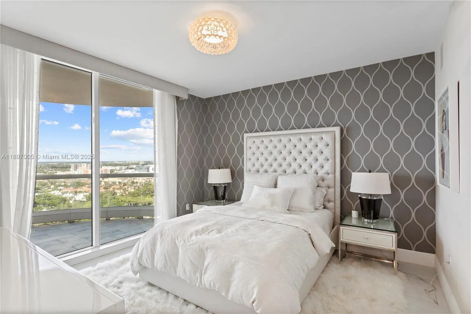 6000 Island Blvd, #2507
