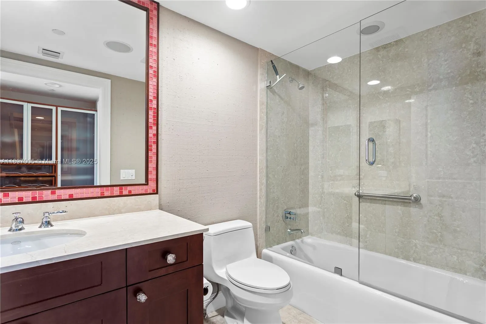 6000 Island Blvd, #2507