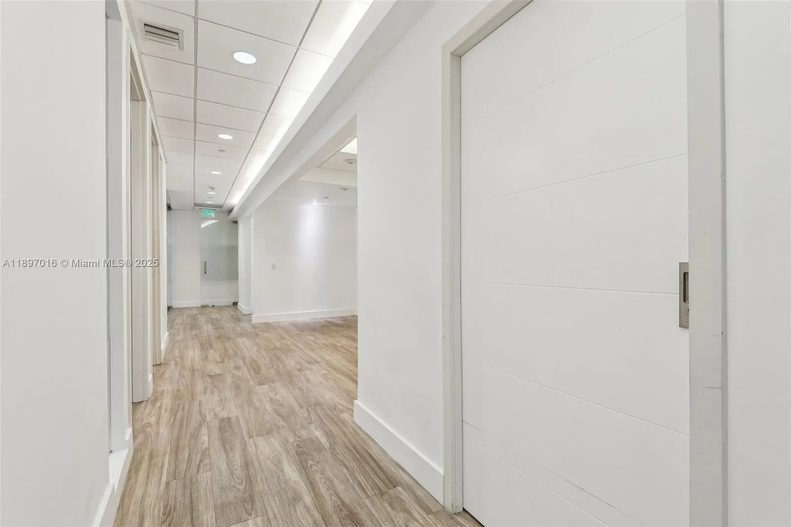 1200 Brickell Ave, #520A-D