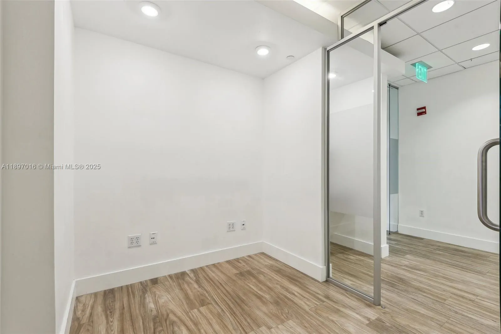 1200 Brickell Ave, #520A-D