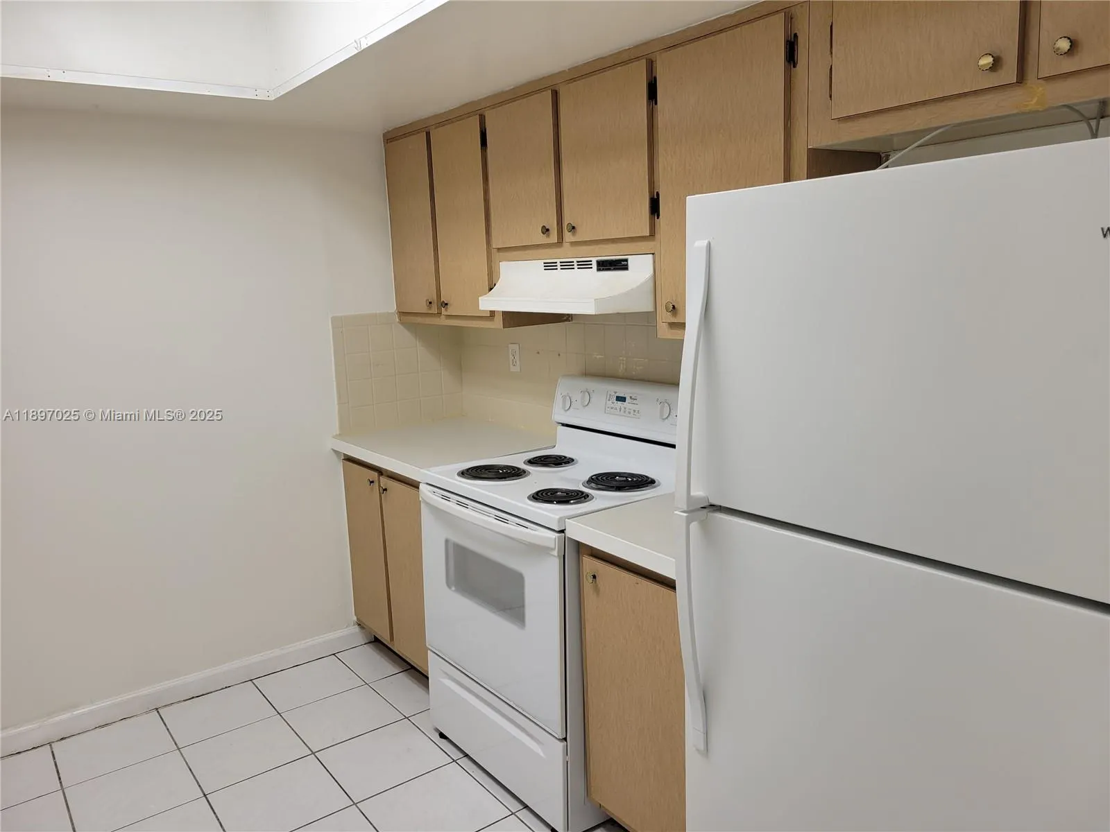 7101 NW 24th St, #-