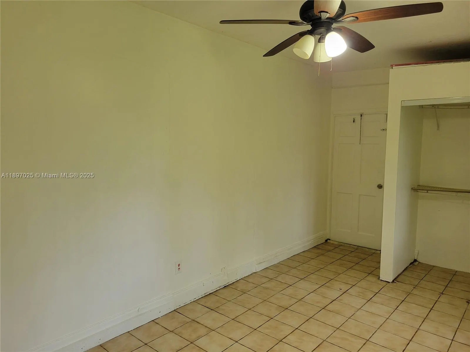 7101 NW 24th St, #-