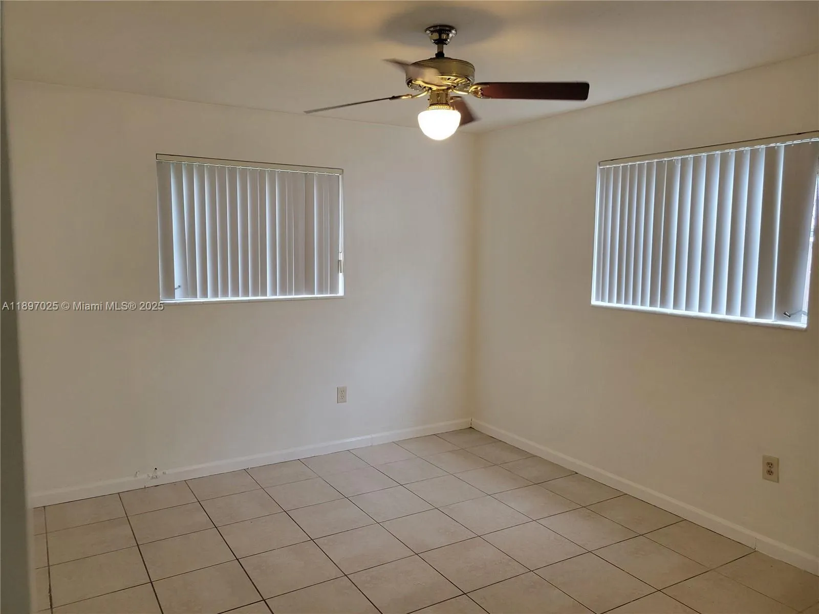 7101 NW 24th St, #-