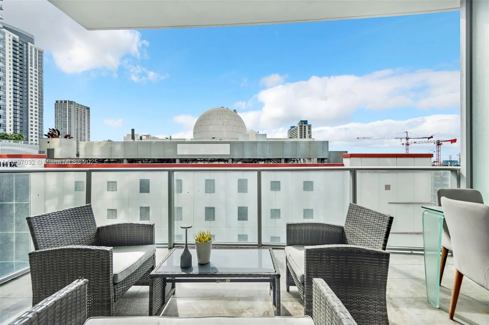 851 NE 1st Ave, #806