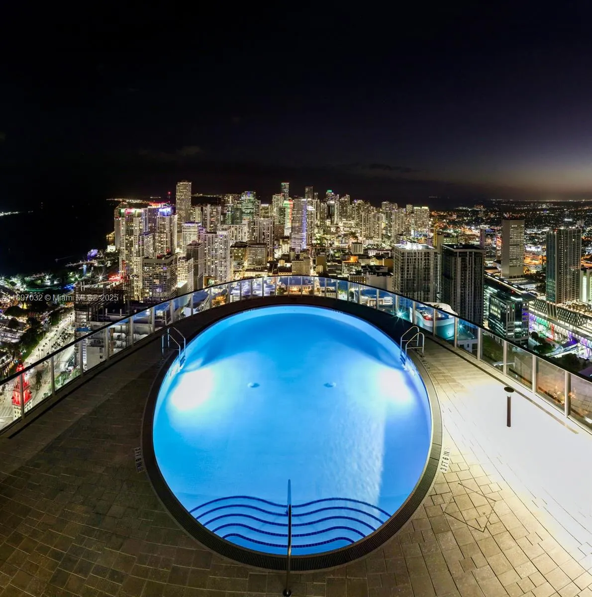 851 NE 1st Ave, #806