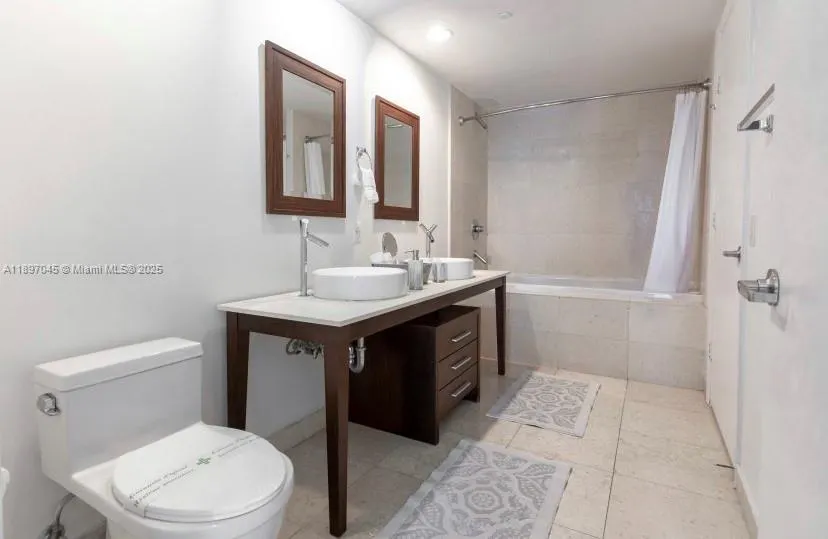 485 Brickell Ave, #2606