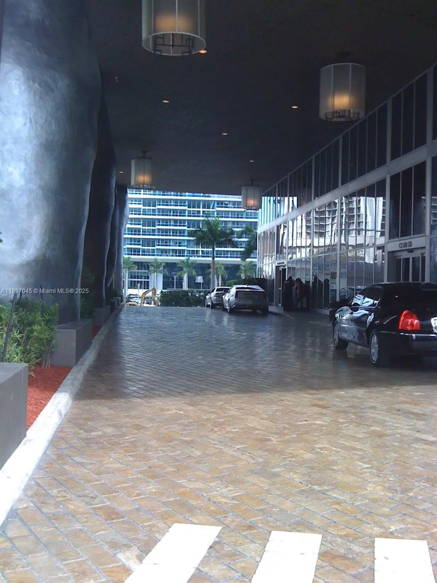 485 Brickell Ave, #2606