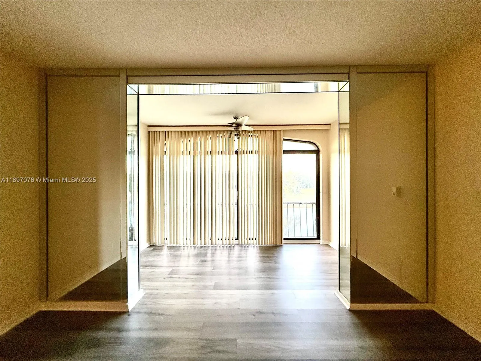 3760 Inverrary Dr, #3D
