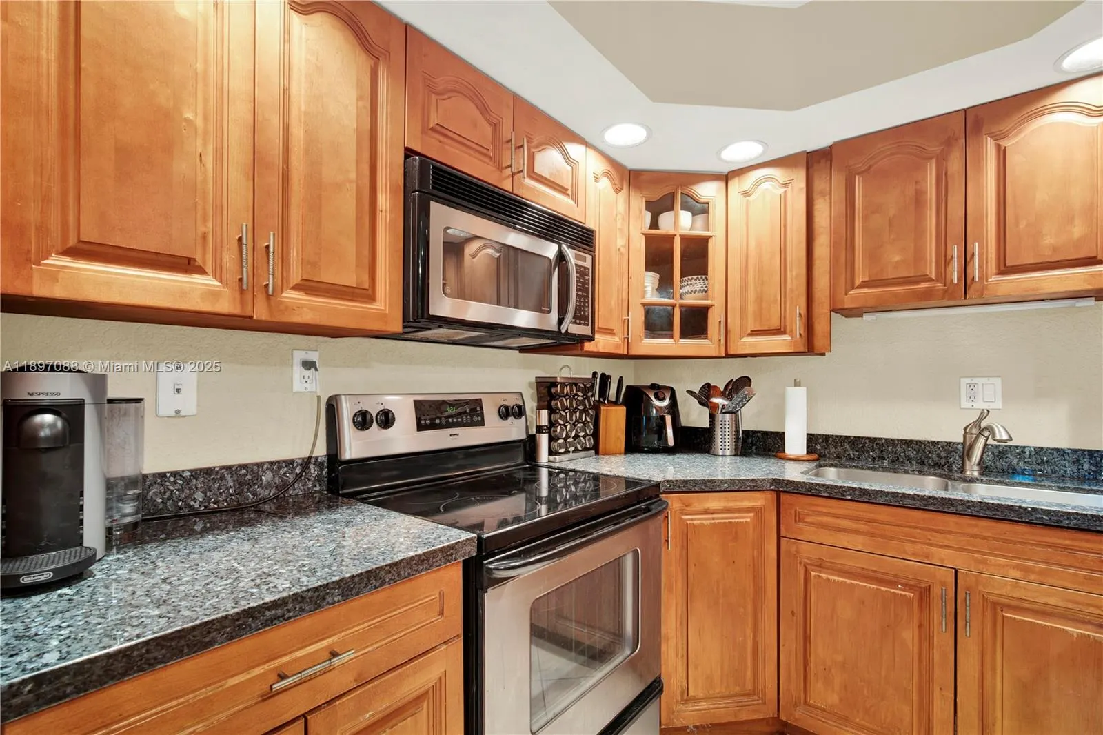 7966 CAMINO CIR, #B-3