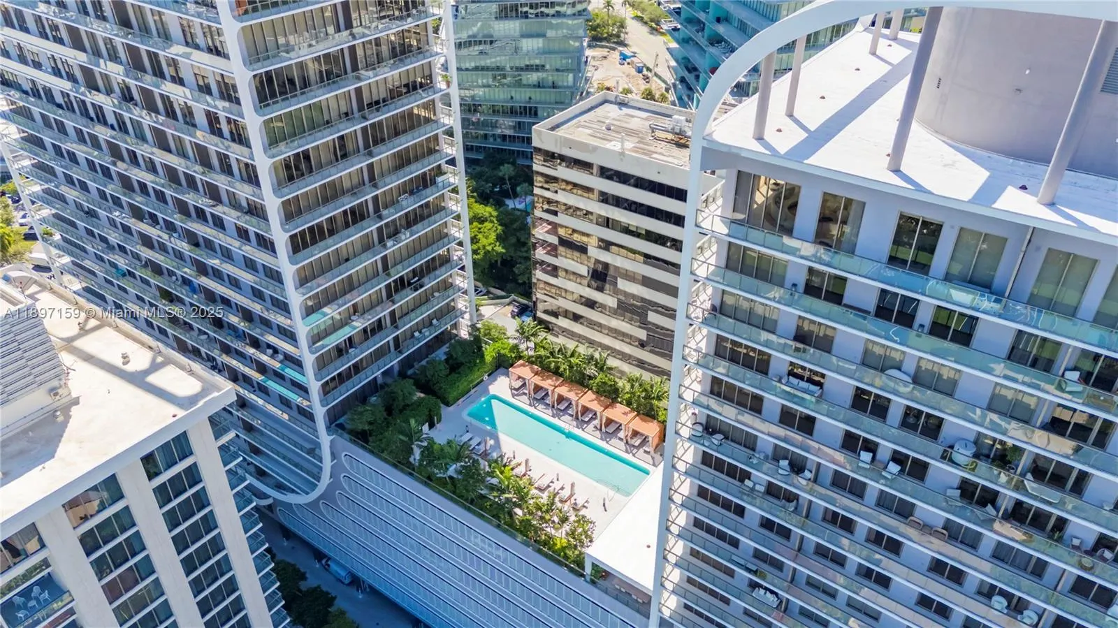 2655 S Bayshore Dr, #1406