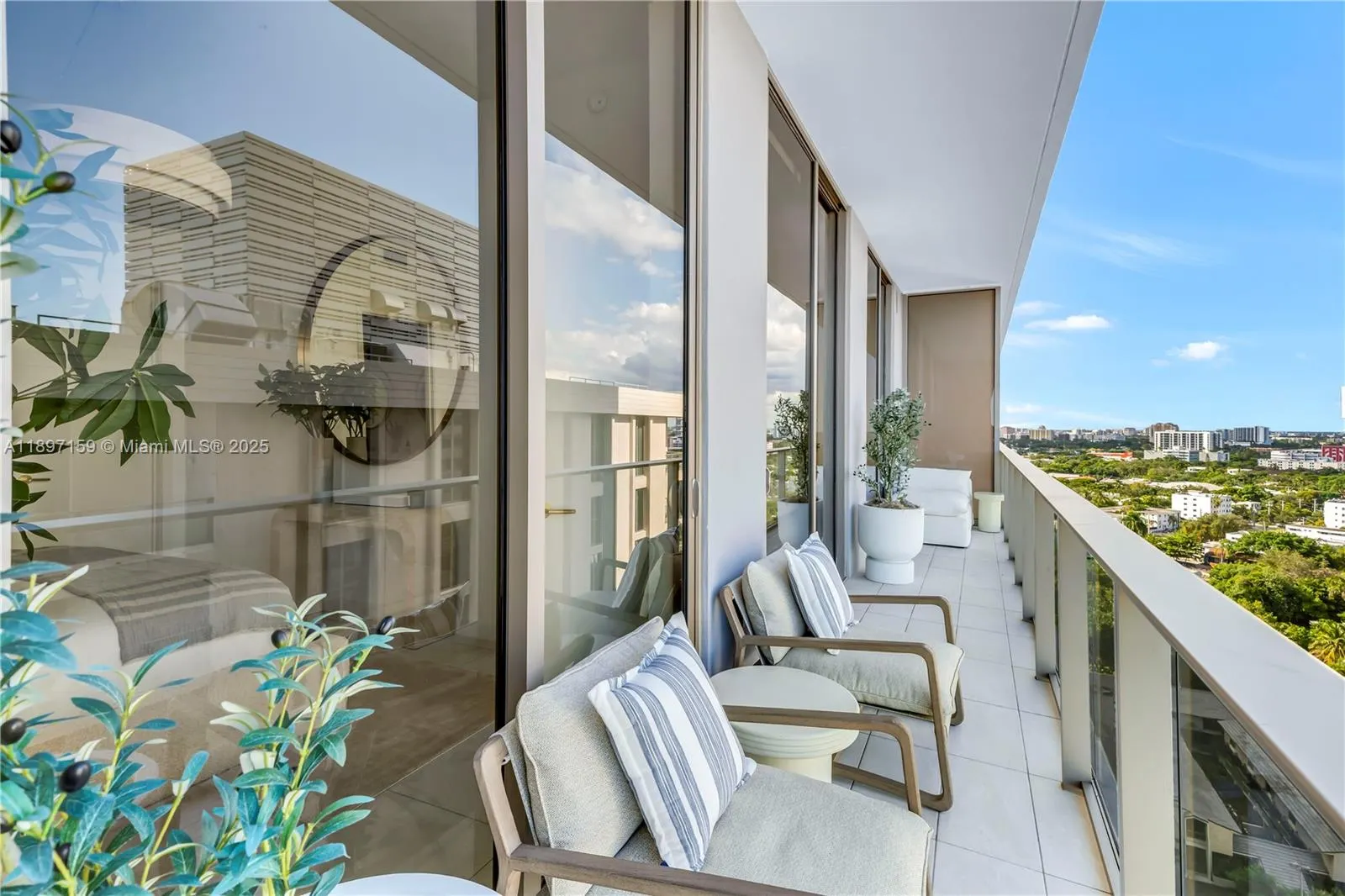 2655 S Bayshore Dr, #1406