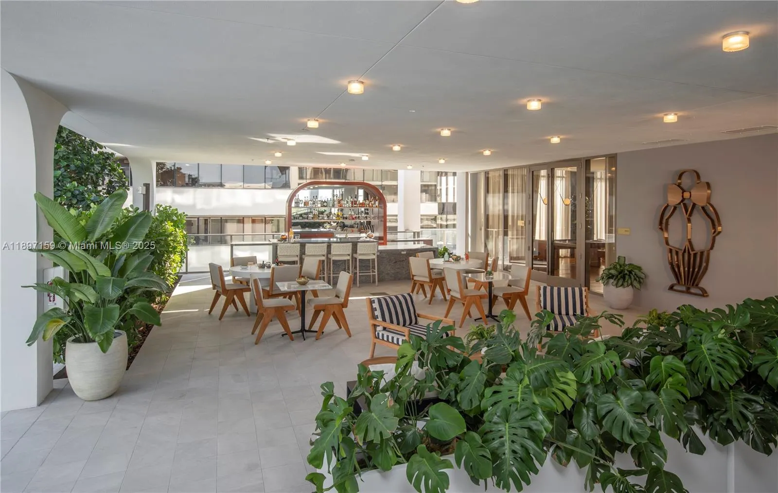 2655 S Bayshore Dr, #1406