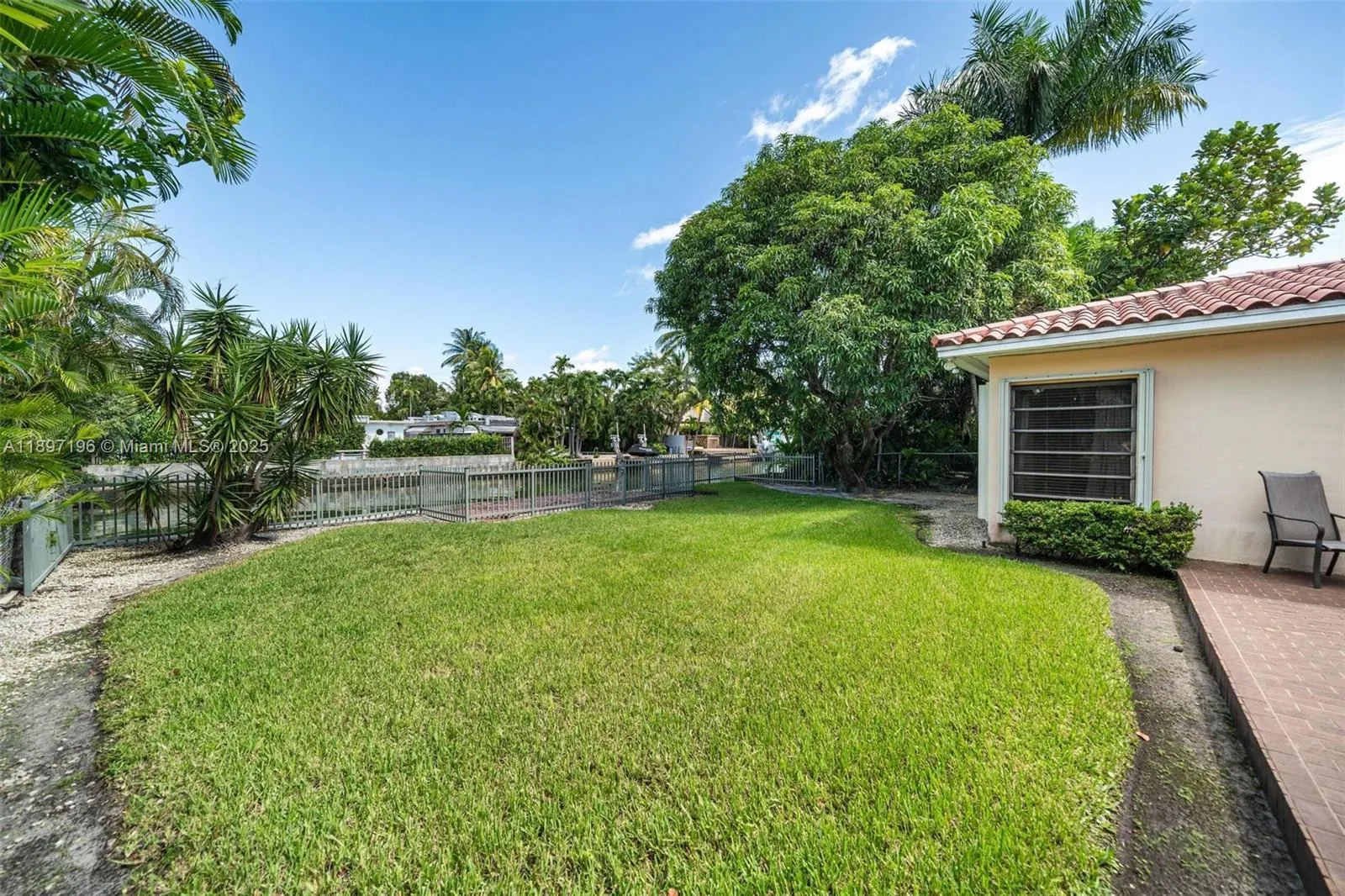 1855 Daytonia Rd