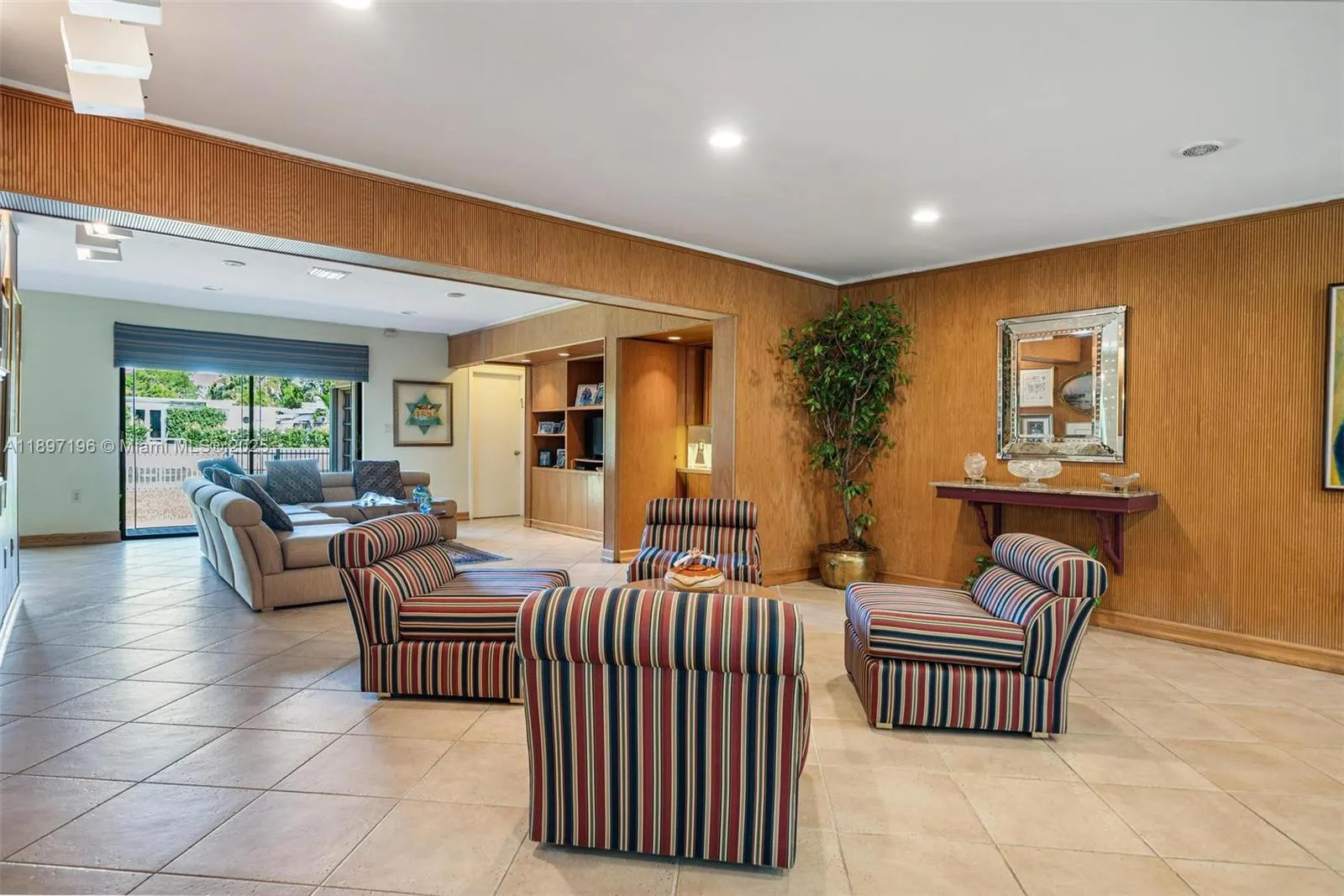 1855 Daytonia Rd
