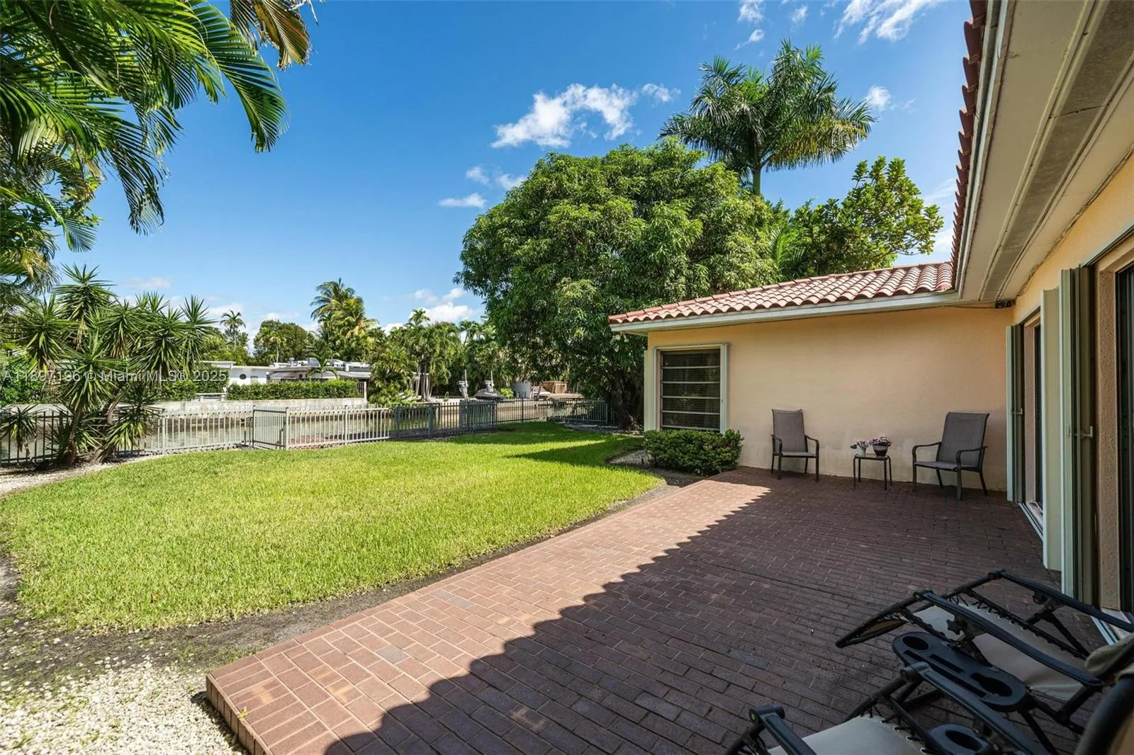 1855 Daytonia Rd