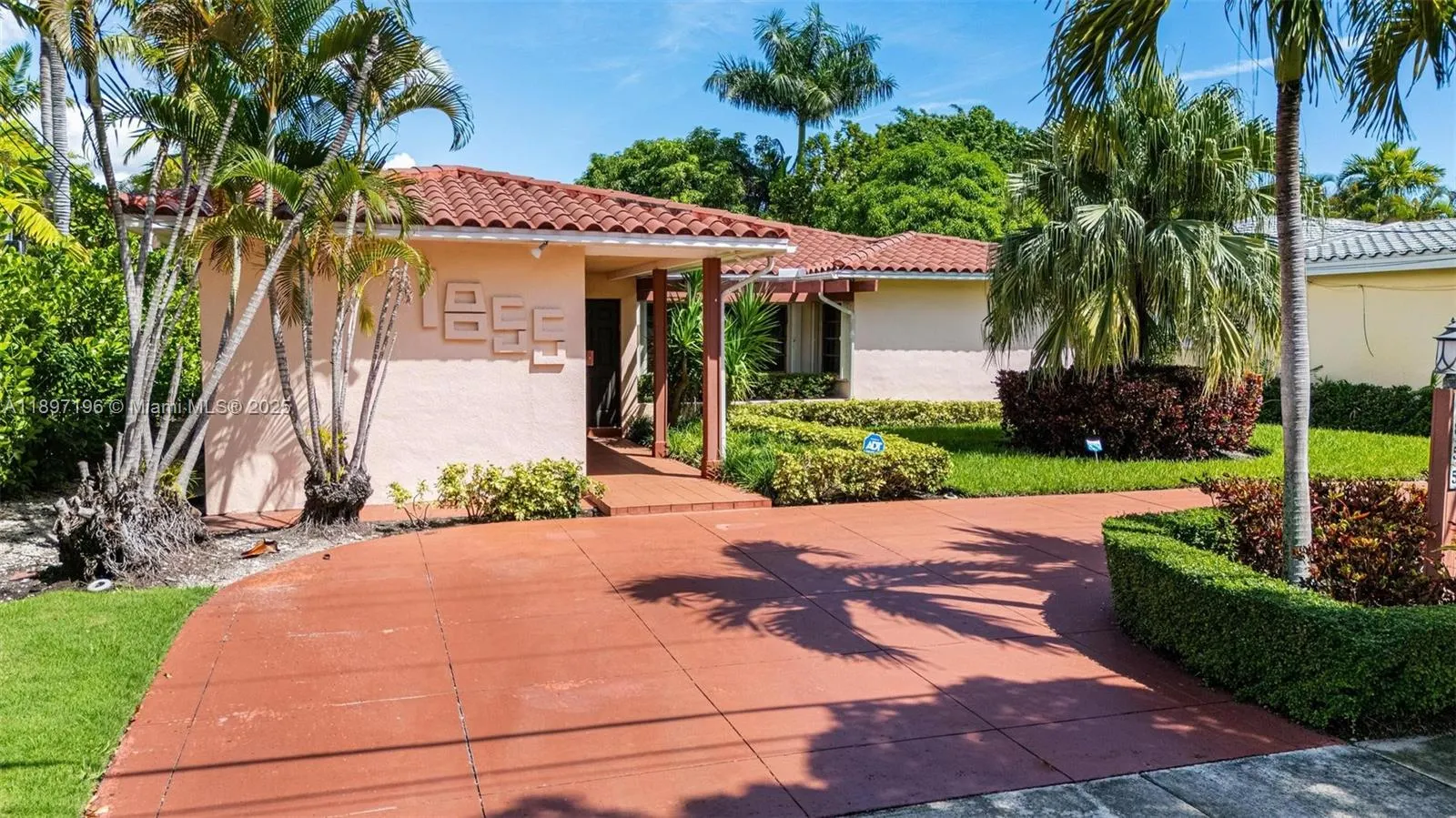 1855 Daytonia Rd