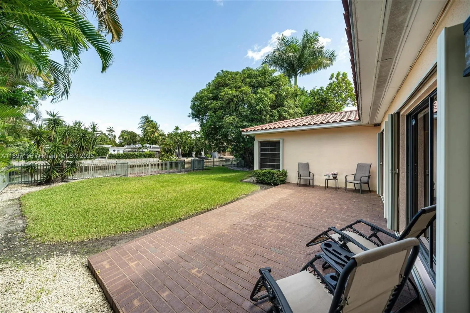 1855 Daytonia Rd
