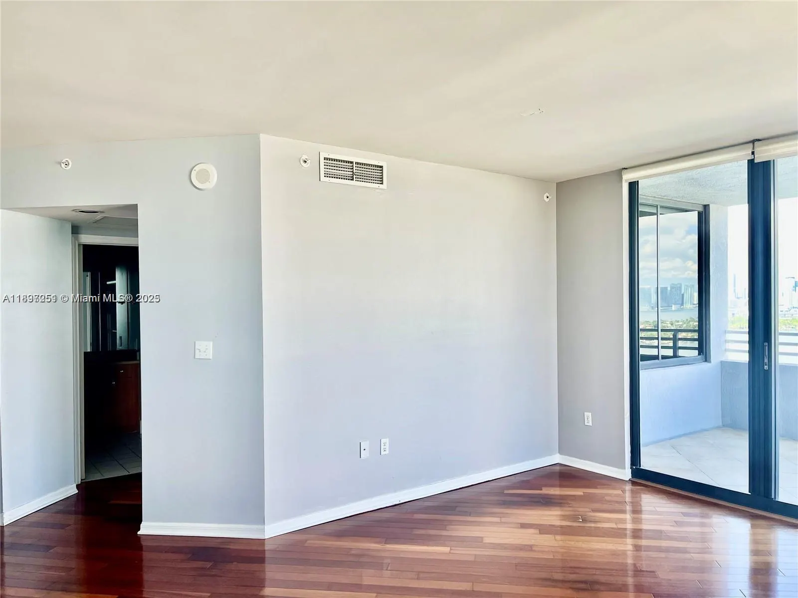 1330 West Ave, #2601
