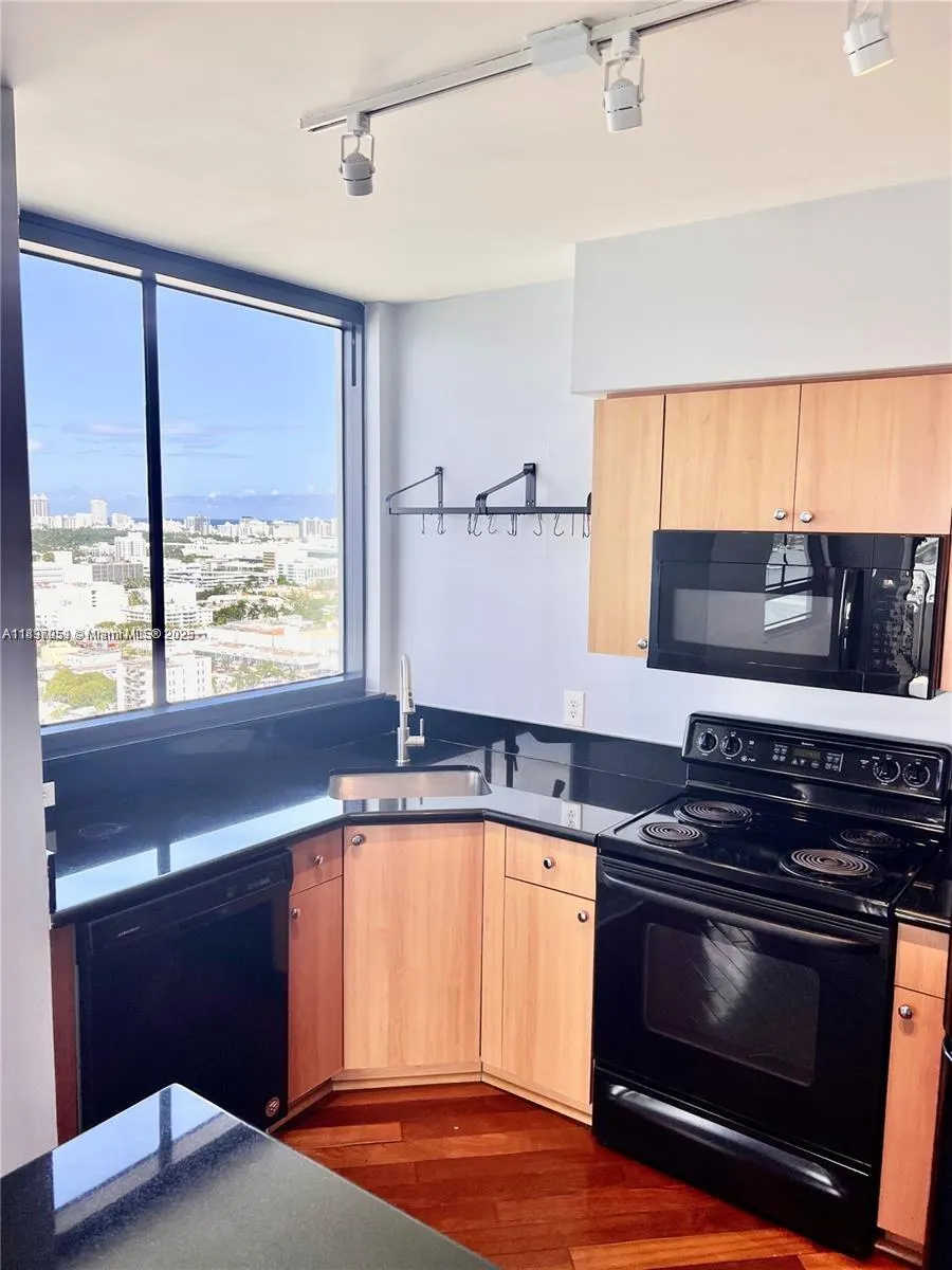 1330 West Ave, #2601