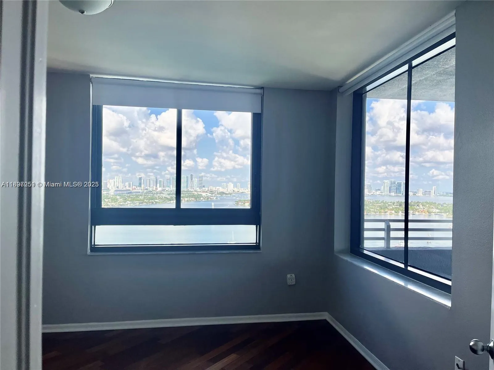 1330 West Ave, #2601