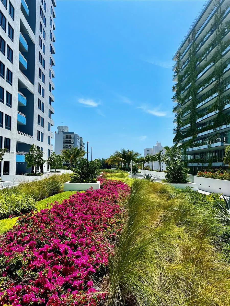 1330 West Ave, #2601