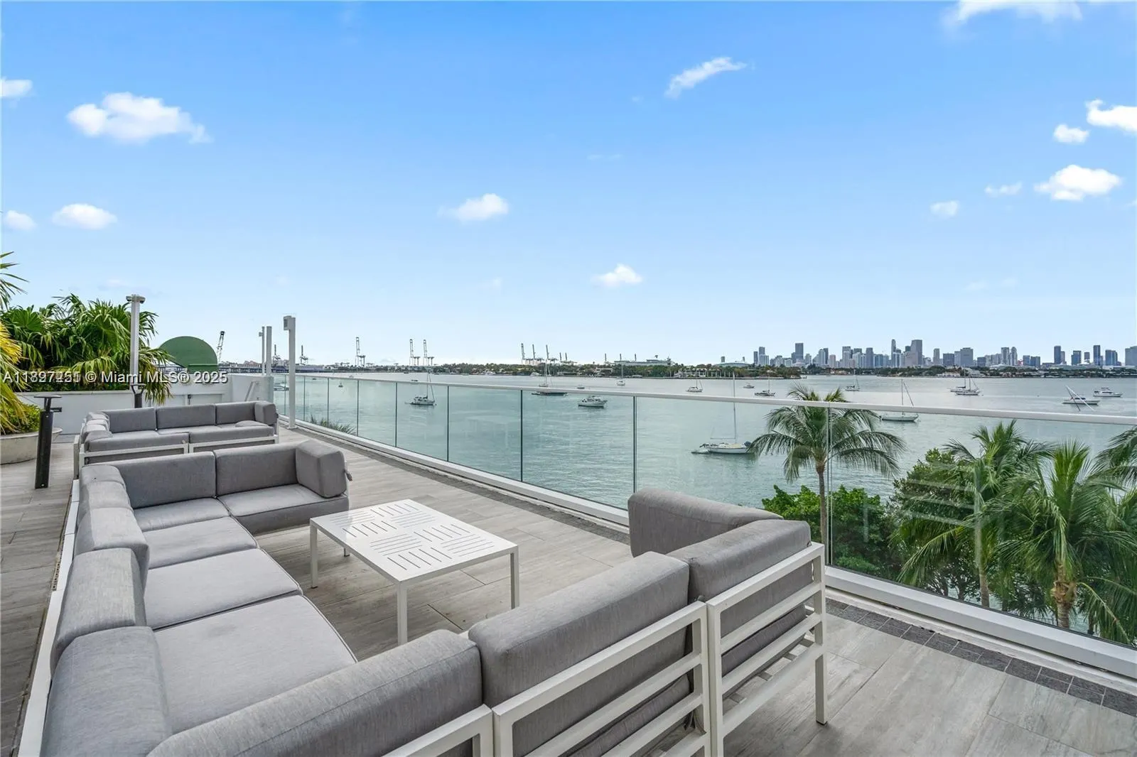 1330 West Ave, #2601