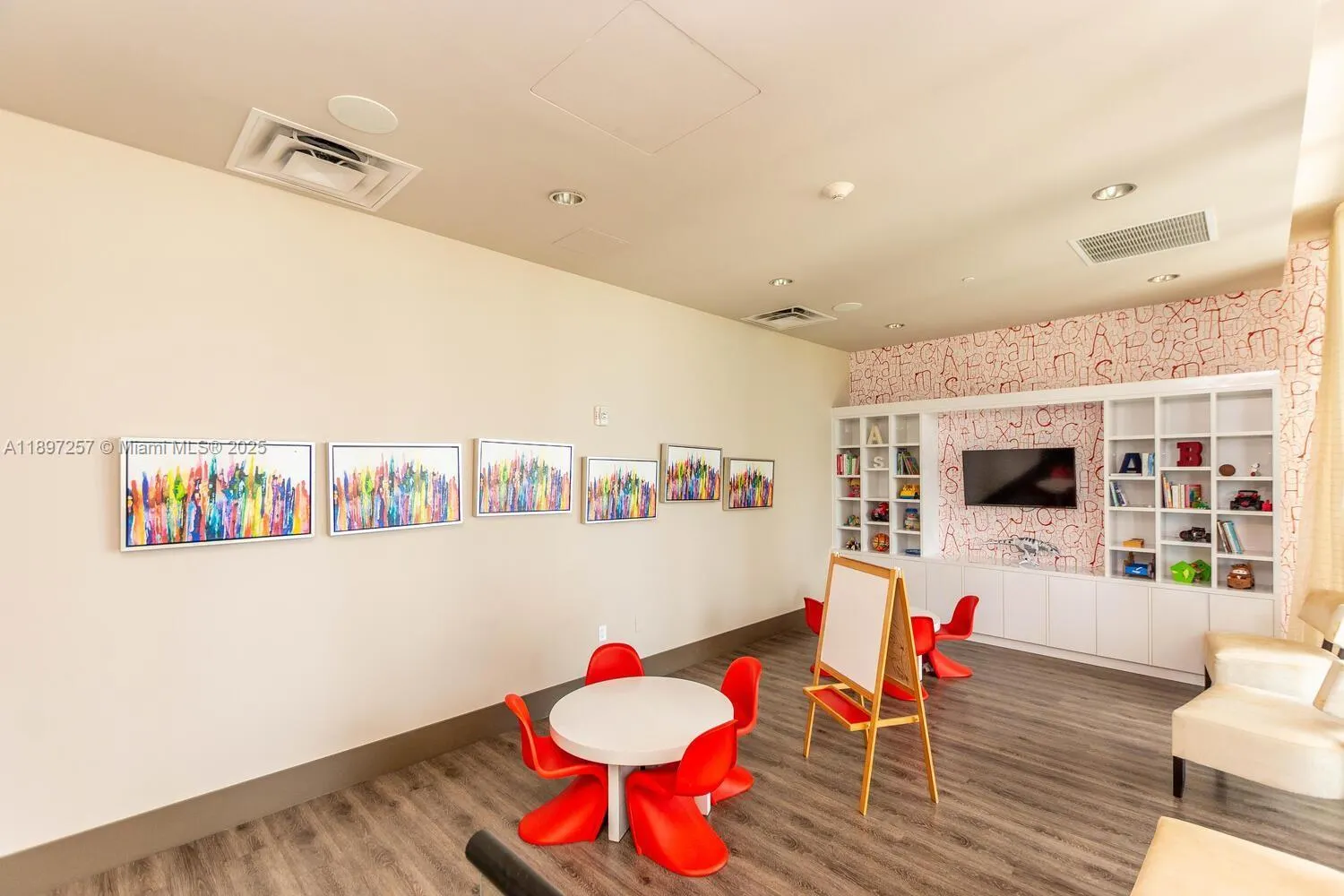 5300 Paseo Blvd, #1907