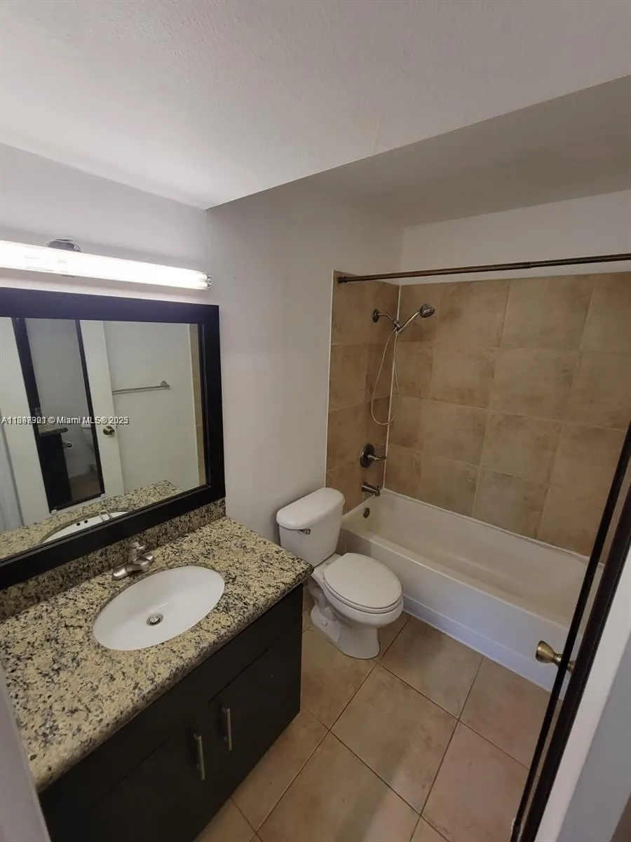 3992 NW 87th Ave, #3992
