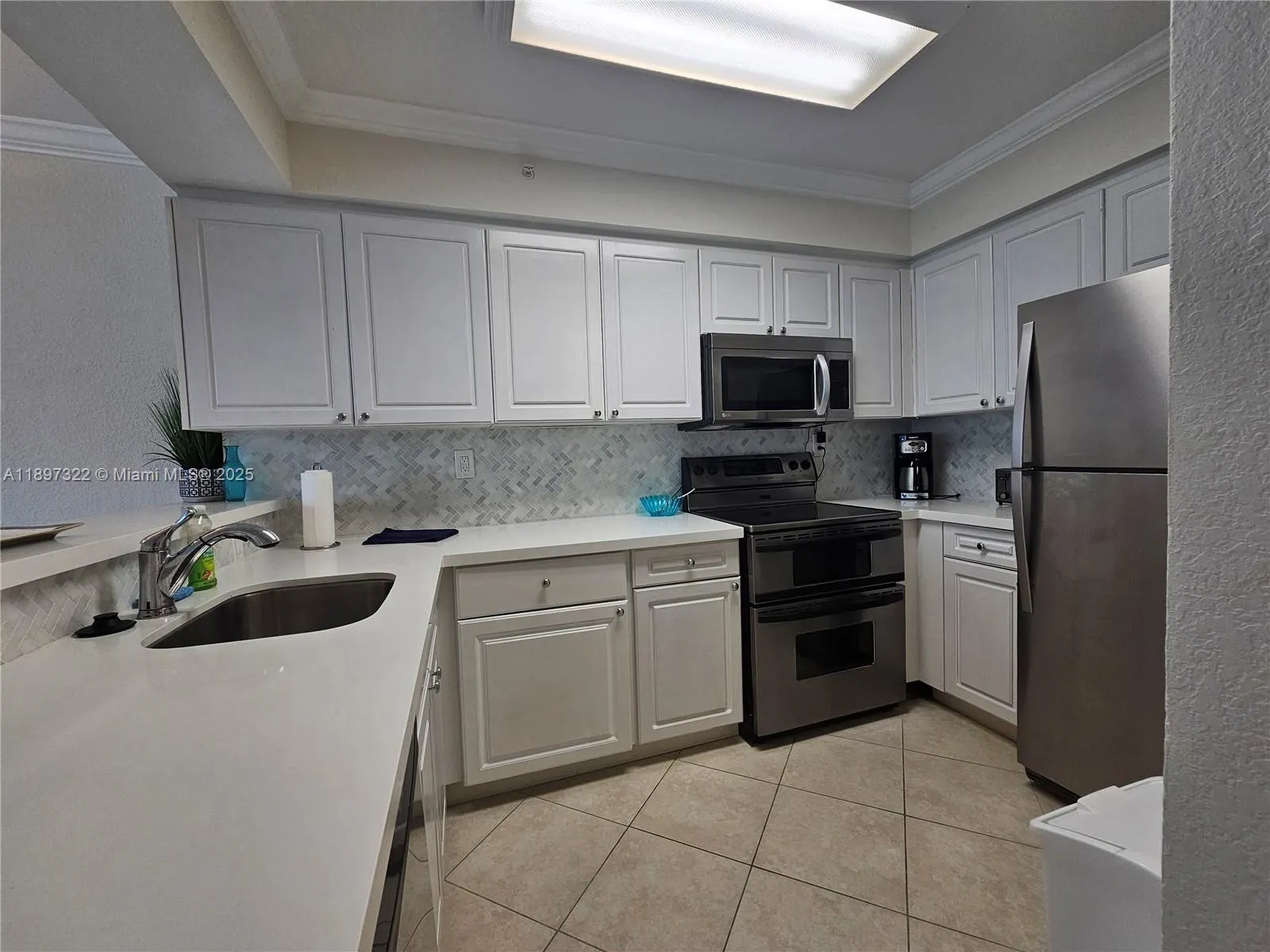 2501 S OCEAN DR (SEASON), #637