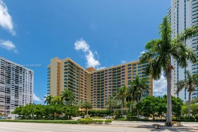 2501 S OCEAN DR (SEASON), #637