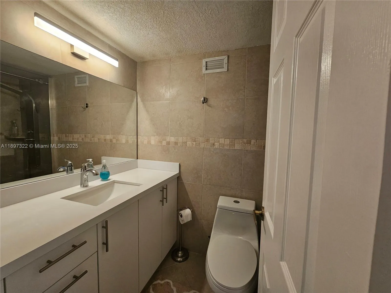 2501 S OCEAN DR (SEASON), #637