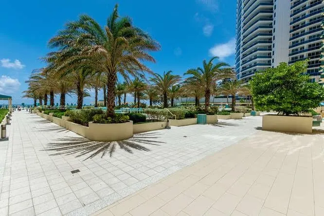 2501 S OCEAN DR (SEASON), #637