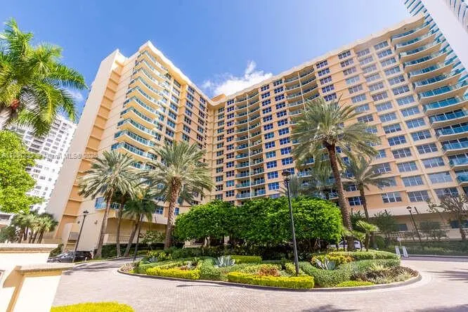 2501 S OCEAN DR (SEASON), #637
