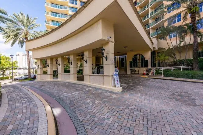 2501 S OCEAN DR (SEASON), #637