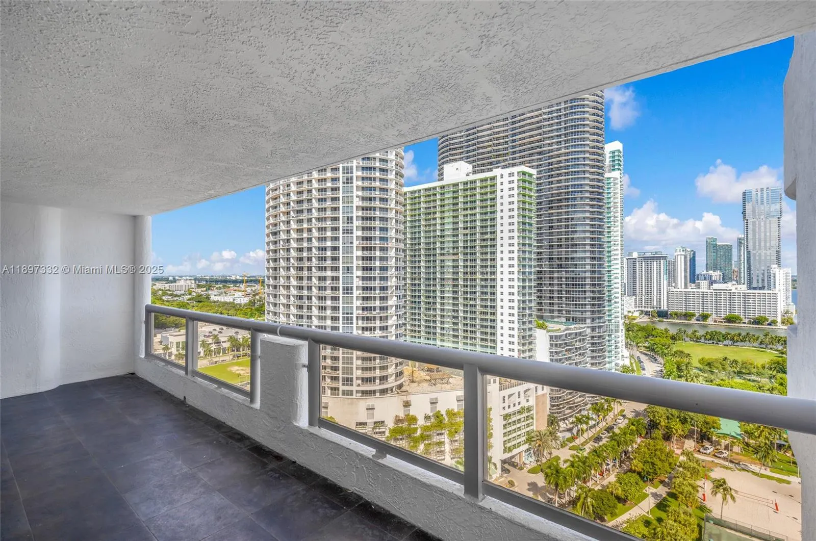 1717 N Bayshore Dr, #A-2638
