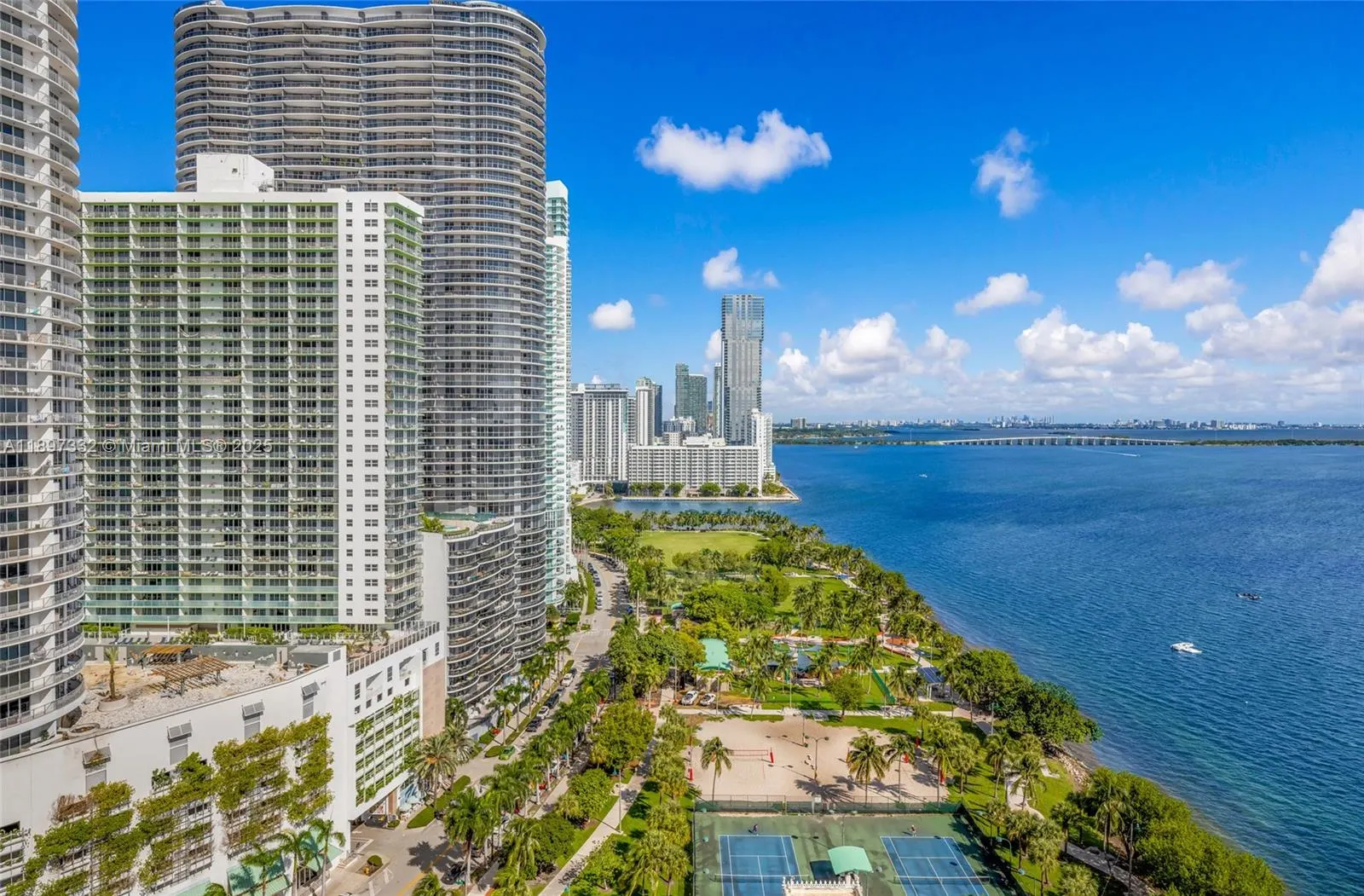 1717 N Bayshore Dr, #A-2638