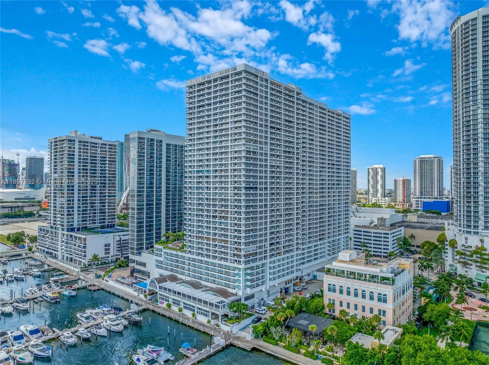 1717 N Bayshore Dr, #A-2638